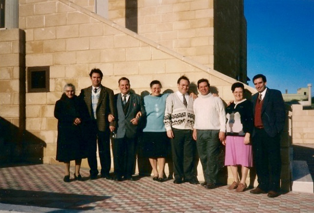 My mother with us children (1996): Mamma, Giovanni, Donato, Maria Annunziata, Antonio, Luigi, Antonietta, Elia